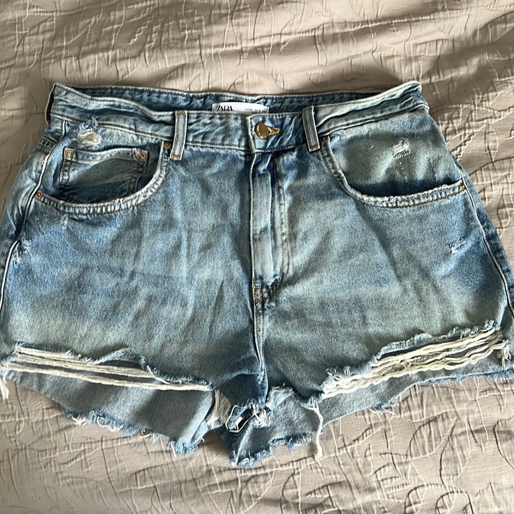 NWOT ZARA DENIM SHORTS